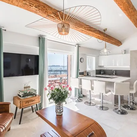 Cozystay 1674 - Gorgeous Sea View 3-bedroom Duplex 公寓 *